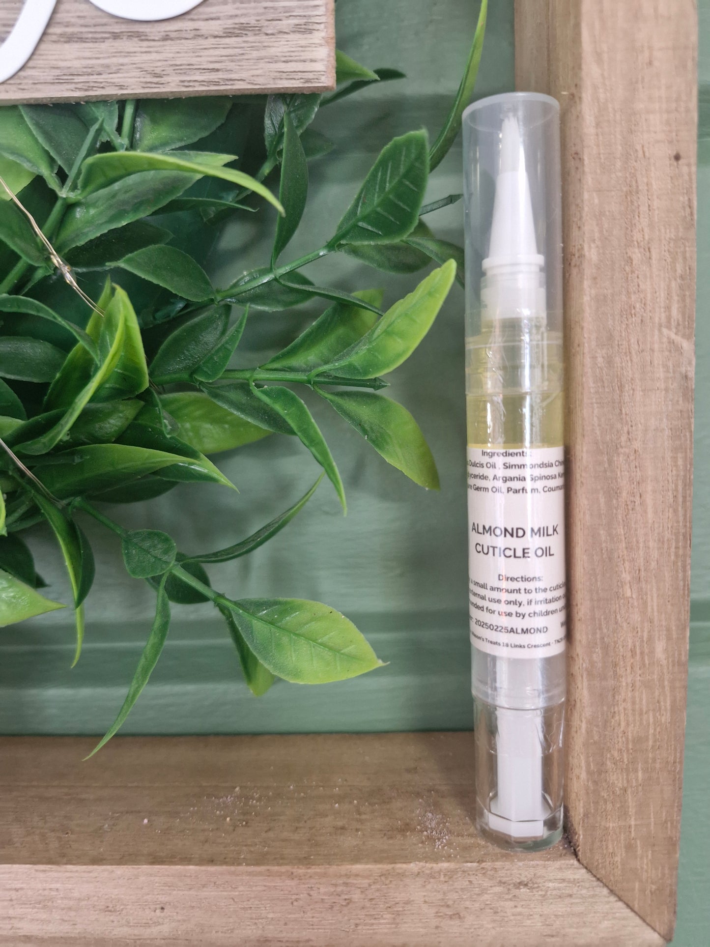 Handcrafted Natural Cuticle Oil – Almond Milk ingredients