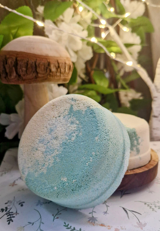 Lemon & Lime – Zesty Citrus Burst Bath Bomb