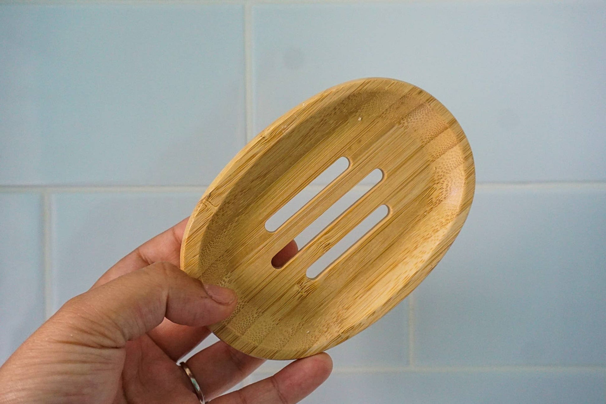 Natural Wood Oval Bamboo Soap Dish – Stylish & Sustainable