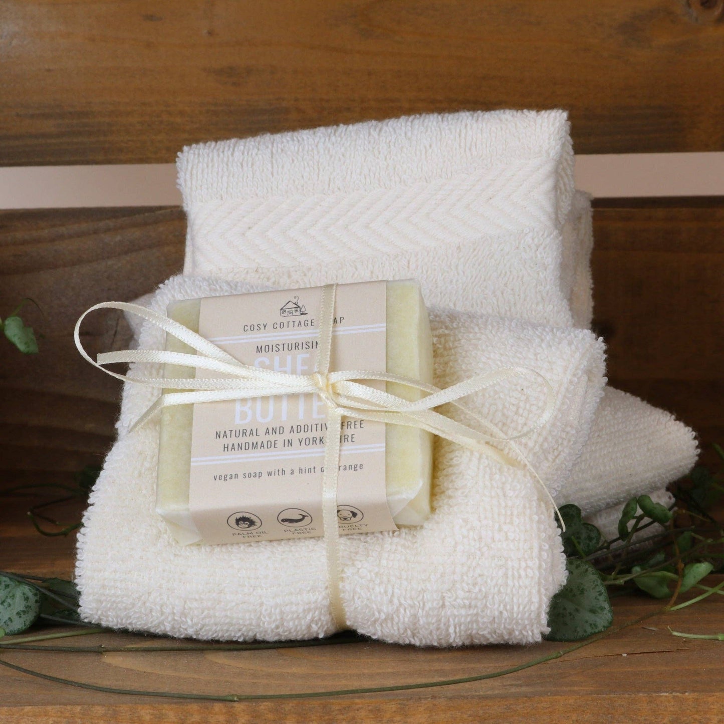 Shea Butter & Sweet Orange Facial Soap with natural face cloth
