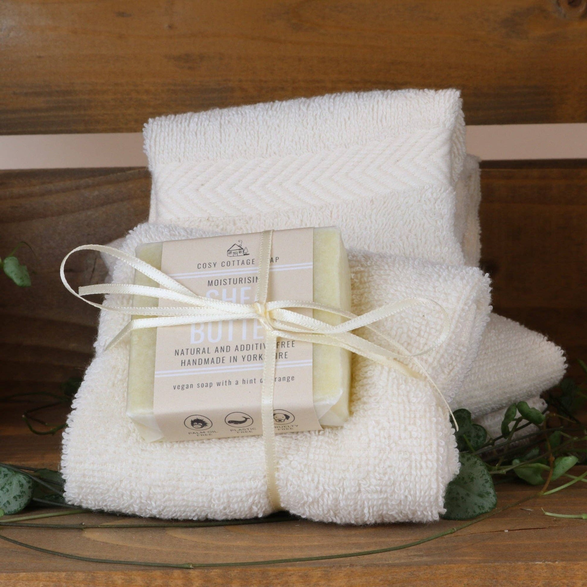 Shea Butter & Sweet Orange Facial Soap with natural face cloth