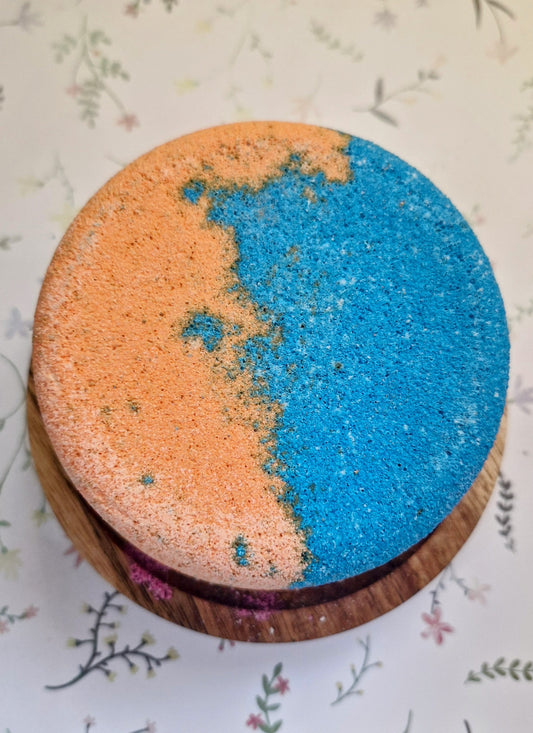 Pineapple & Pomegranate – Fruity Burst Bath Bomb (180g)